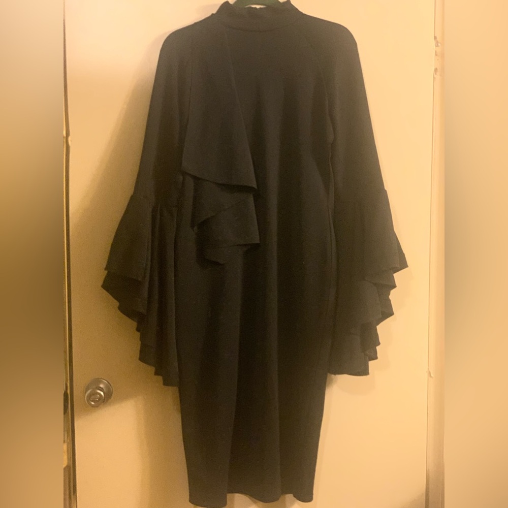 Black Flayed Long Sleeve Ruffled Body Com Midi Party Dress